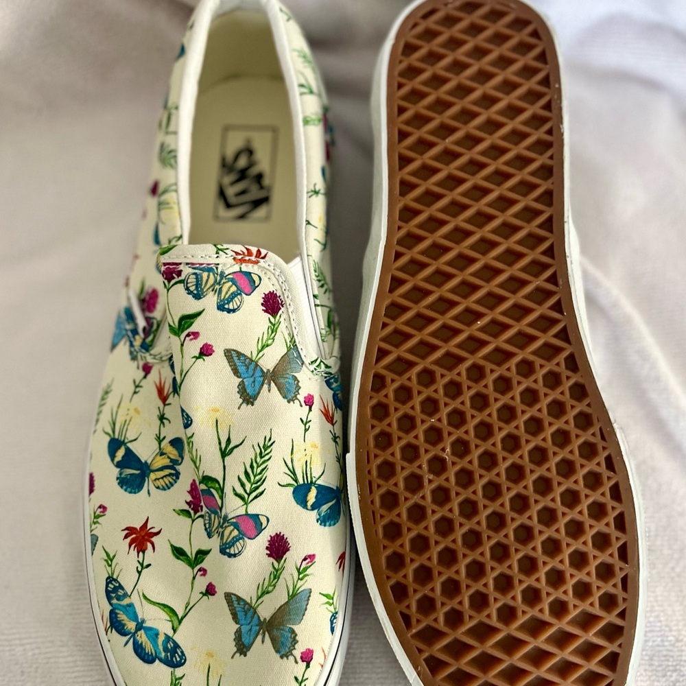 Vans Women's Floral Butterfly Slip-On Sneakers - White and Blue